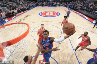 媒巨头争相 媒巨头争相